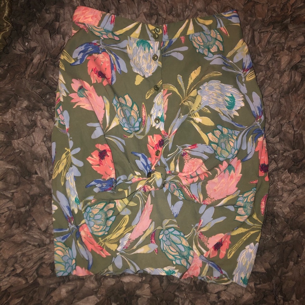 Very cute tropical skirt